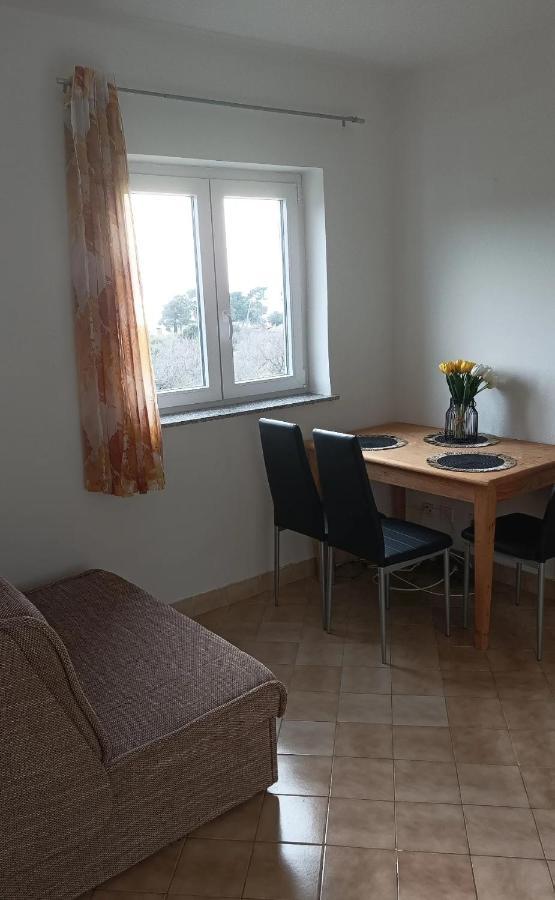 Family Apartments Tomy Punat Exterior foto