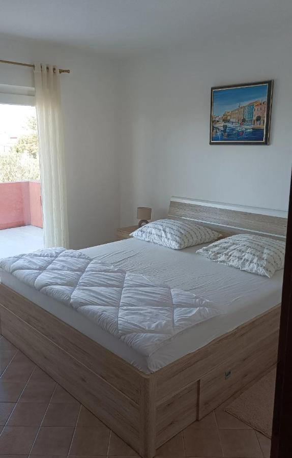 Family Apartments Tomy Punat Exterior foto